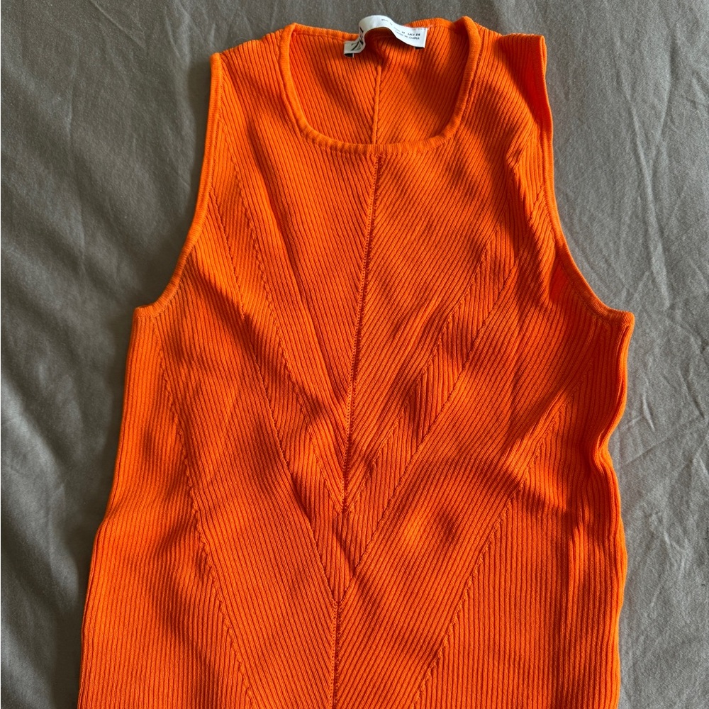 Ribbed tank